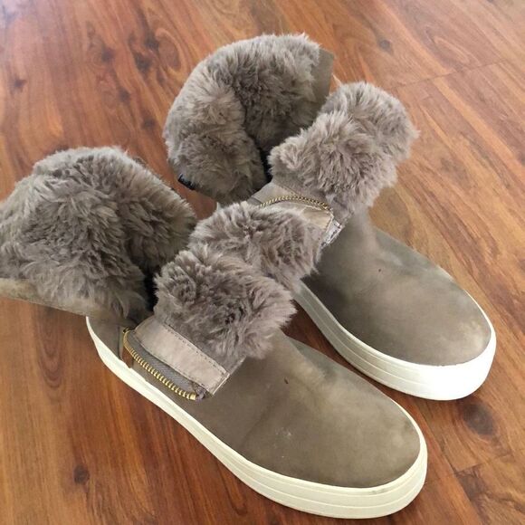 J Slides Fur-lined taupe sneakers boots size 9 - Picture 1 of 7